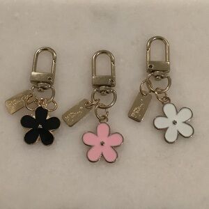 Gold Daisy Enamel Charm Keychain Bracelet Accent - Pink, Black, White